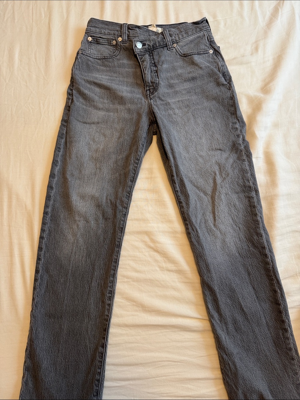 Madewell Straight-Leg Jeans in Charcoal Gray
